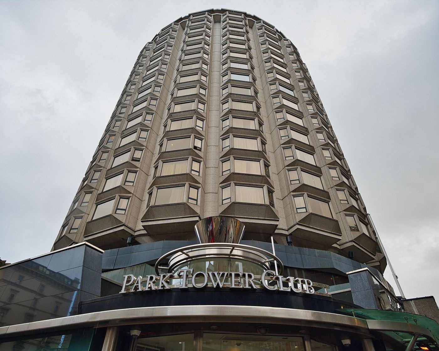 Park Tower Knightsbridge exterior